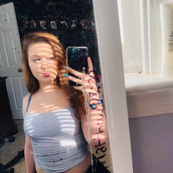 chloejones__
